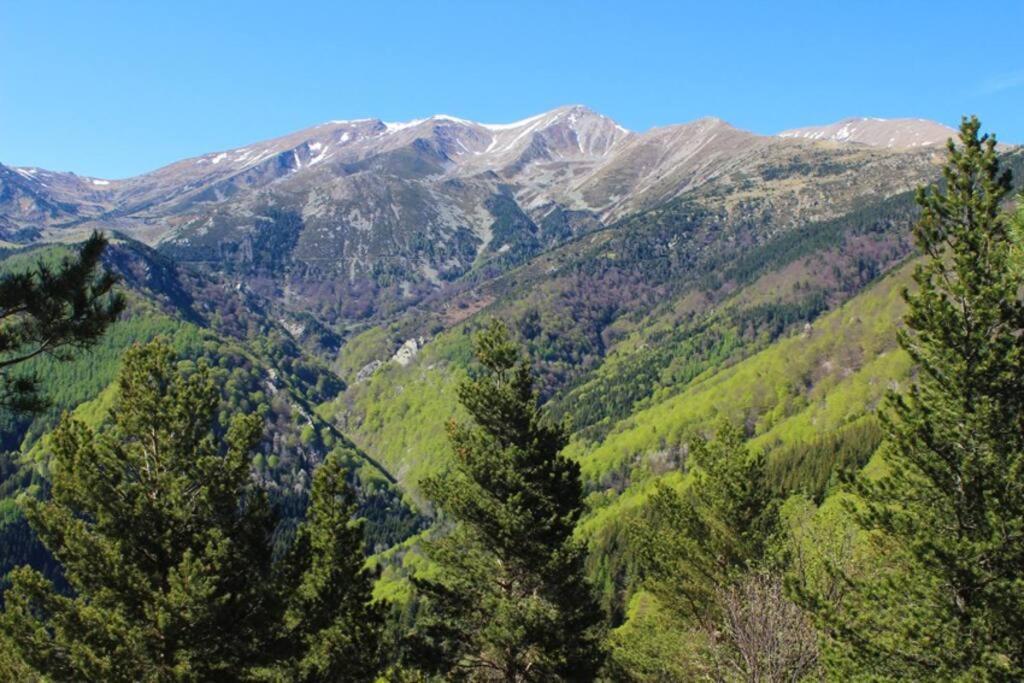 F2 Classe 3 Etoiles Vue Montagne, Exterieur Clos アルル エクステリア 写真